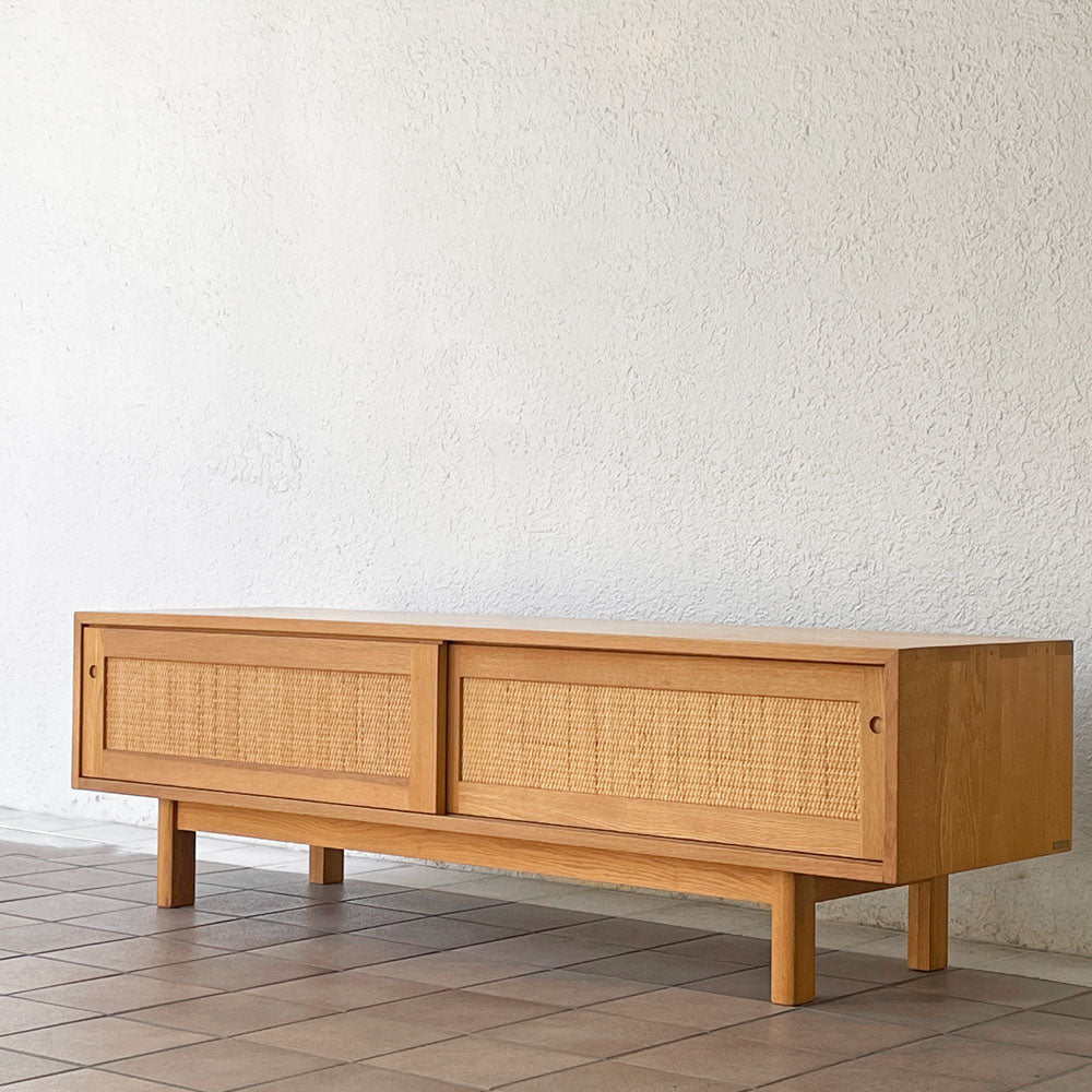  【用賀店】カーフ Karf カノ KANO テレビボード AVボード オーク無垢材 ラタン W150cm 廃番 買取させていただきました。