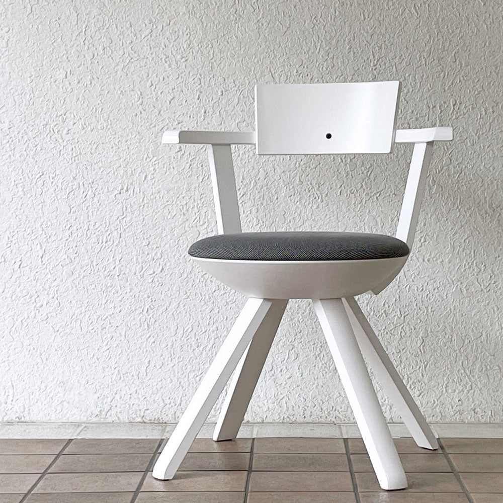  【用賀店】アルテック artek ライバル チェア RIVAL CHAIR コンスタンチン・グルチッチ Konstantin Grcic ホワイトラッカー ライトグレー 回転式 デスクチェア 北欧 フィンランド 買取させていただきました。