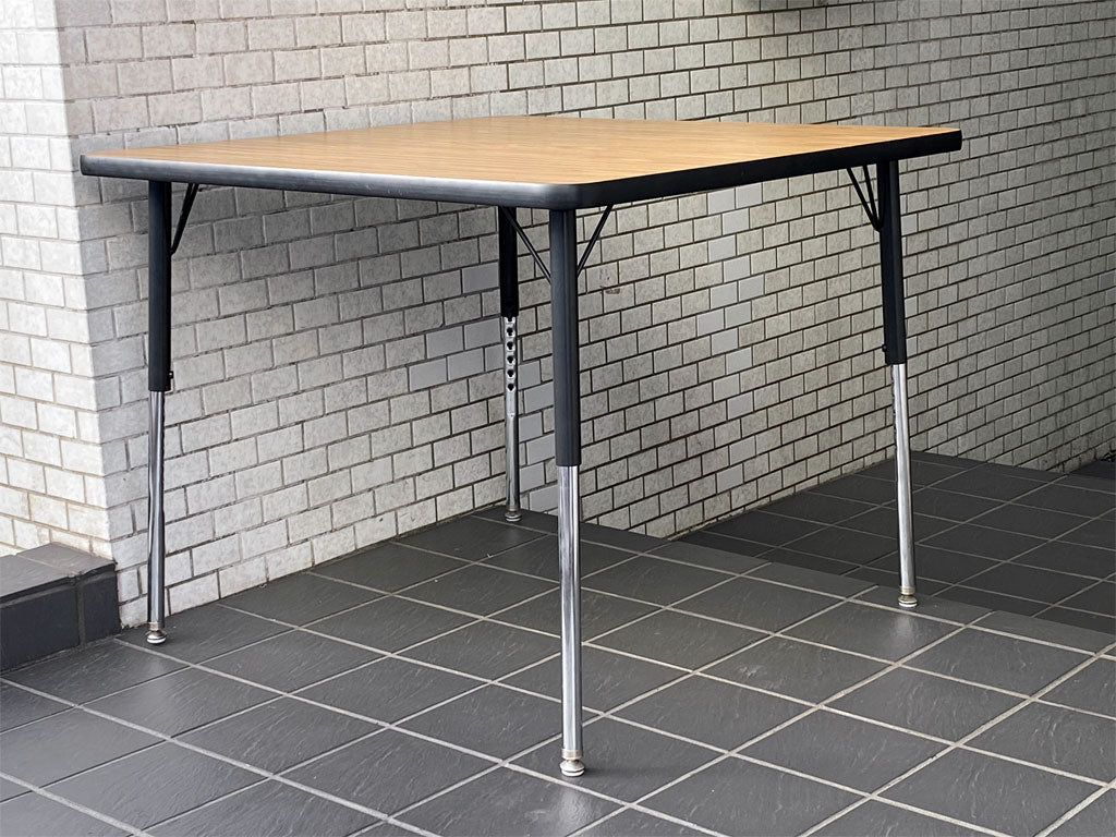 バルコ VIRCO テーブル 4000 Table オーク ワークデスク ダイニングテーブル 伸長脚 米国家具 中古品 買い取りしました。