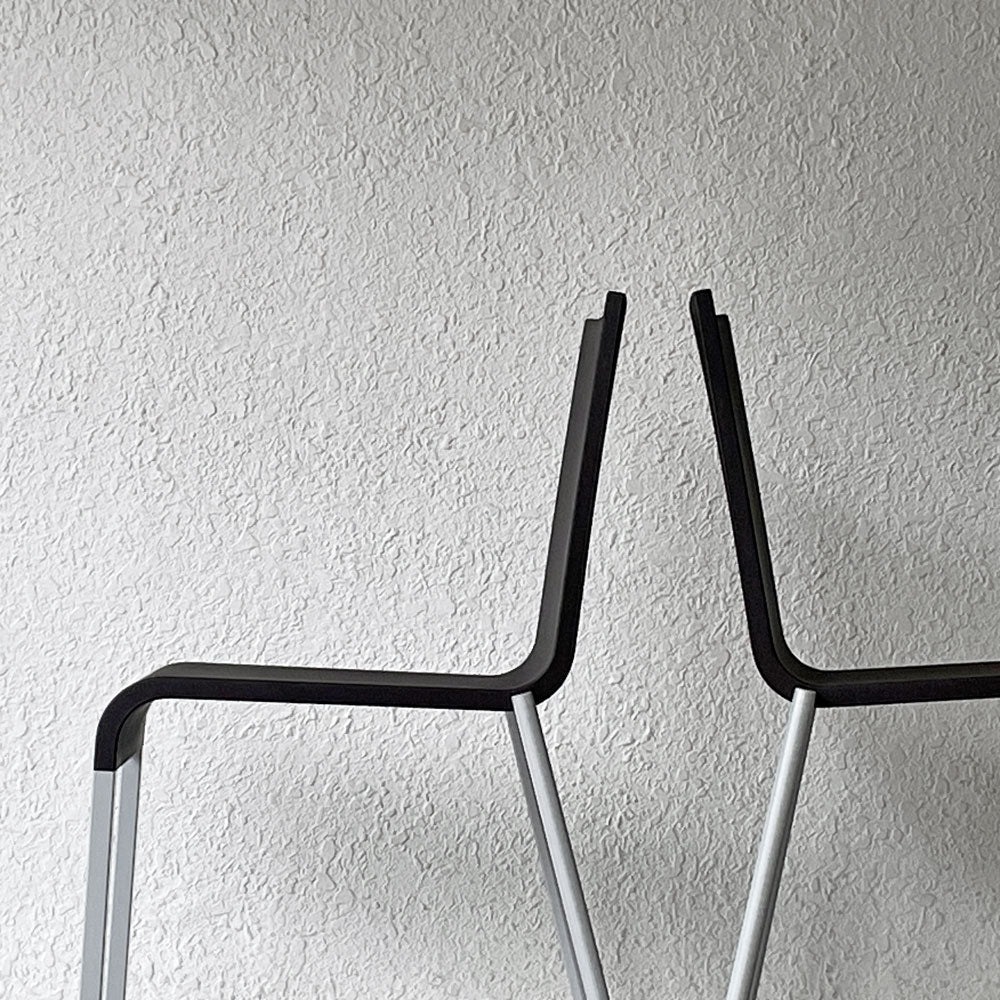 ヴィトラ vitra. ゼロスリー .03 ダイニングチェア スタッキングチェア ブラウン マールテン・ヴァン・セーヴェレン Maarten Van Severen　～新感覚を感じる チェア～