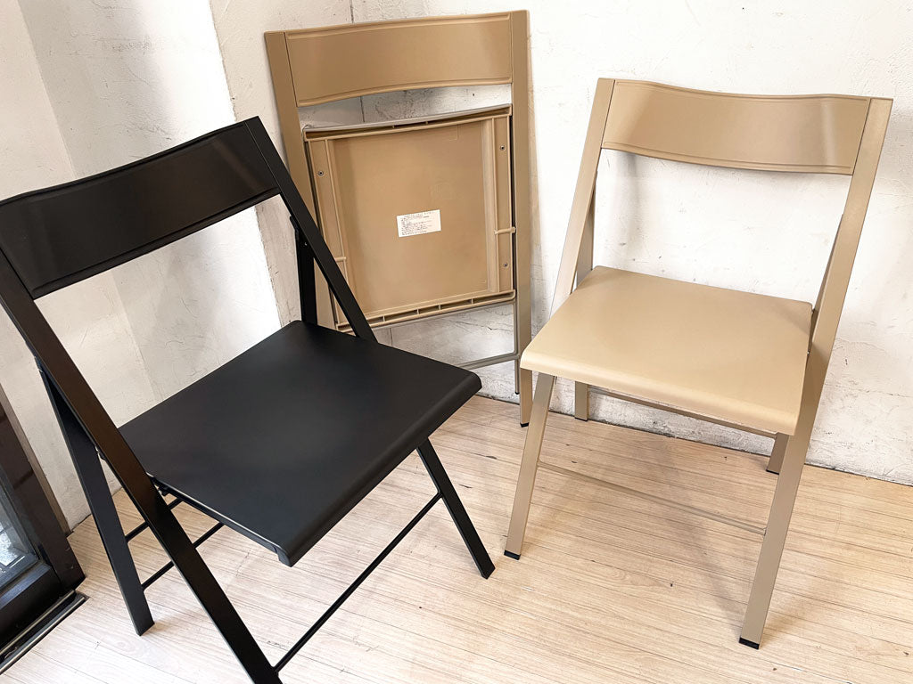 エリア・デクリック AREA declic ポケットチェア Pocket Chair 折りたたみチェア ポリプロピレン製 イタリア モダンデザイン 定価￥17,600- 中古品 買い取りしました。