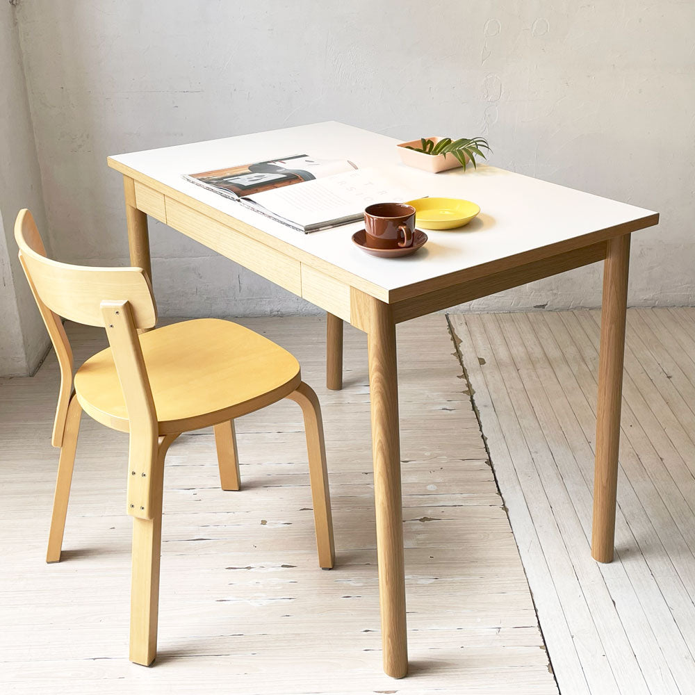 【下北沢店】イデー IDEE スティルト テーブル STILT TABLE 1000 ホワイト デスク メラミン×オーク材 マリナ・ボーティエ Marina Bautier 買取させていただきました。