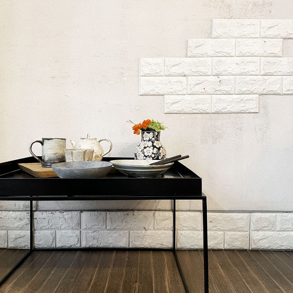 ヘイ HAY トレイテーブル TRAY TABLE COFFEE SIDE TABLE コーヒーサイドテーブル センターテーブル ブラック スクエア W60cm デンマーク 北欧家具 定価￥52,800- ～ 個性の魅力と調和したときの魅力 ～