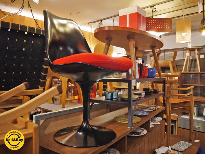ノール Knoll チューリップチェア Tulip Chair エーロ・サーリネン Eero Saarinen ブラックフレーム レッドクッション 買い取りしました！ 自由が丘店 出張買取もお任せください。