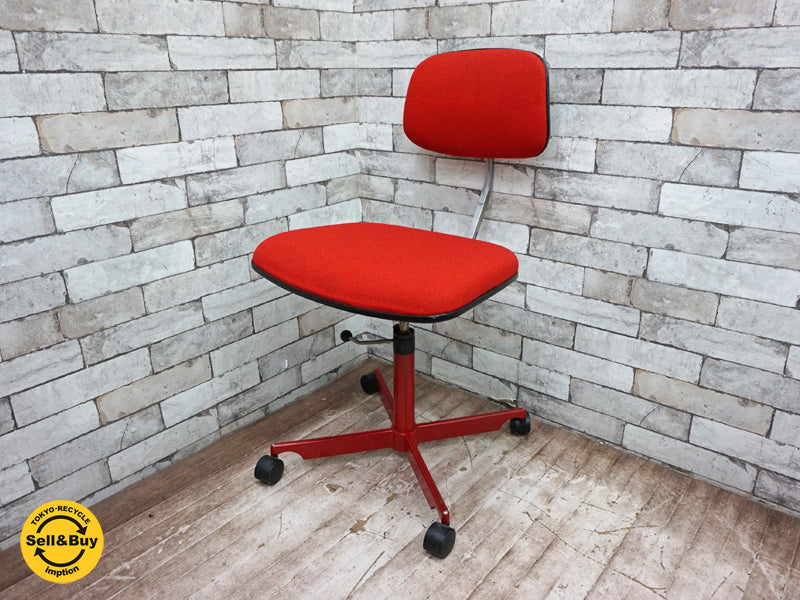 ケヴィ KEVI ケヴィチェア KEVI Chair 4本脚 クッションシート レッドカラー デスクチェア デンマーク ★中古品 買い取りしました。下北沢店 出張買取もお任せ下さい。