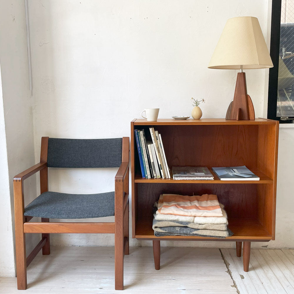 【下北沢店】北欧ビンテージ Scandinabian Vintage チーク材 1列2段 ブックシェルフ サイドシェルフ 店舗什器 北欧家具 買取させていただきました。