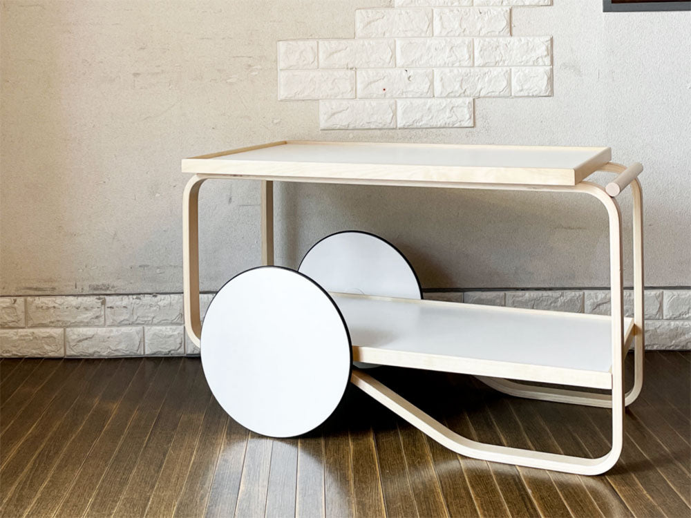 アルテック artek ティートローリー TEA TROLLEY 901 ホワイトラミネート バーチ材 アルヴァ・アアルト フィンランド 北欧家具 定価￥377,300- 中古品  買い取りしました。