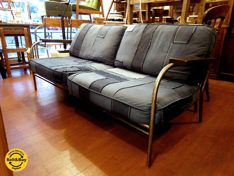 ジャーナルスタンダードファニチャー　LAVAL SOFA / ラバルソファ・デニムパッチ ～ インディゴブルーのパッチワークが空間を和ませるインダストリアルな逸品