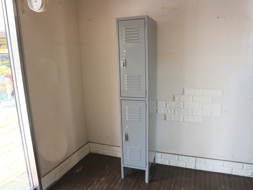 リオン LYON 2段スチール ロッカー 2-TIER LOCKER ルーバーカット LOUVER ダヴグレー dove gray インダストリアル P.F.S.取扱 中古品  買い取りしました。