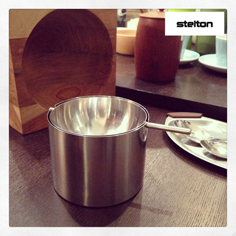 語り継がれるデンマークの名作灰皿☆アルネ•ヤコブセン デザイン”STELTON”（ステルトン）"Revolving Ashtray ラージサイズ★♪ 【出張買取＆販売＆レンタル】
