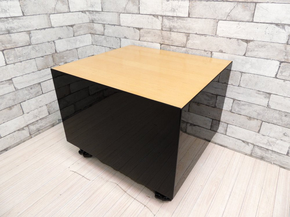 ホテル クラスカ Hotel CLASKA オーダーメイド 将棋盤型テーブル コーヒーテーブル センターテーブル ピアノ塗装 岡嶌要デザイン  中古品 買い取りしました。