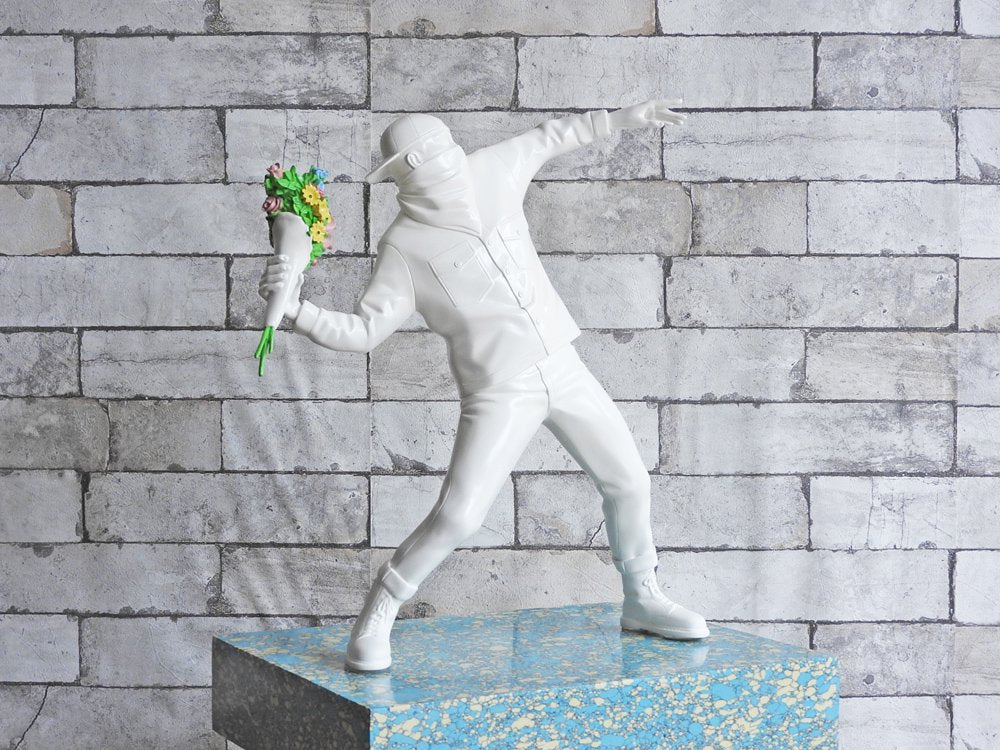 メディコムトイ MEDICOM TOY Sync.×BRANDALISM フラワーボンバー FLOWER BOMBER バンクシー BANKSY フィギュア オブジェ 箱付 廃番  中古品  買い取りしました。