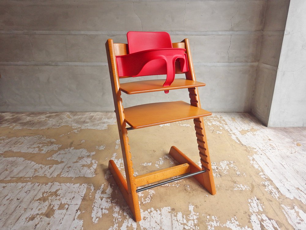 ストッケ STOKKE トリップトラップ TRIPP TRAPP 新型初期 チェリー レッド プラスチックガード＆背もたれ付き ベビーチェア 北欧 ノルウェー 中古品 買い取りしました。