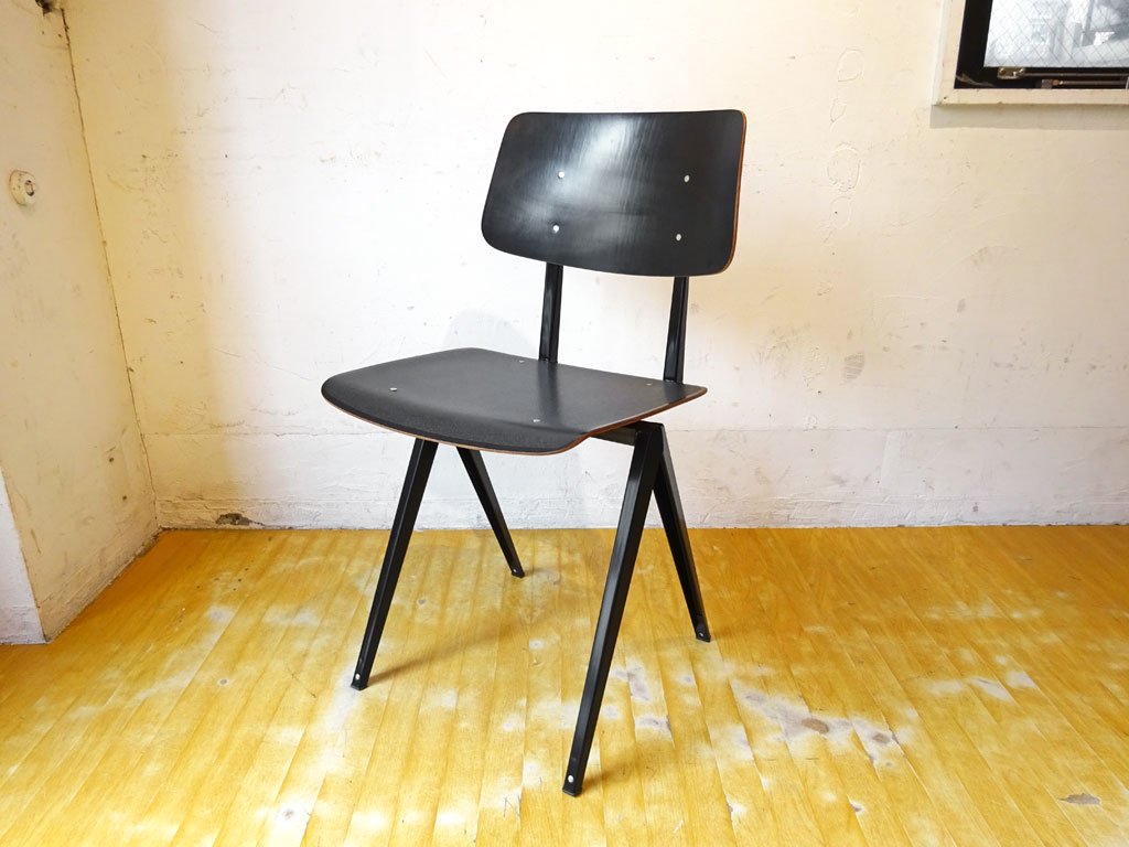 ガルファニタス GALVANITAS Model S16 プライウッド×ブラックコンパスレッグ ダイニングチェア A 定価4.4万円 中古品 買い取りしました。