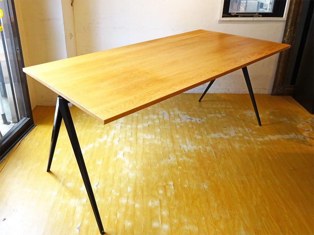 ガルファニタス GALVANITAS Model TD4 オーク無垢材×ブラックコンパスレッグ ダイニングテーブル 幅 180ｃｍ 定価18.9万円 中古品 買い取りしました。