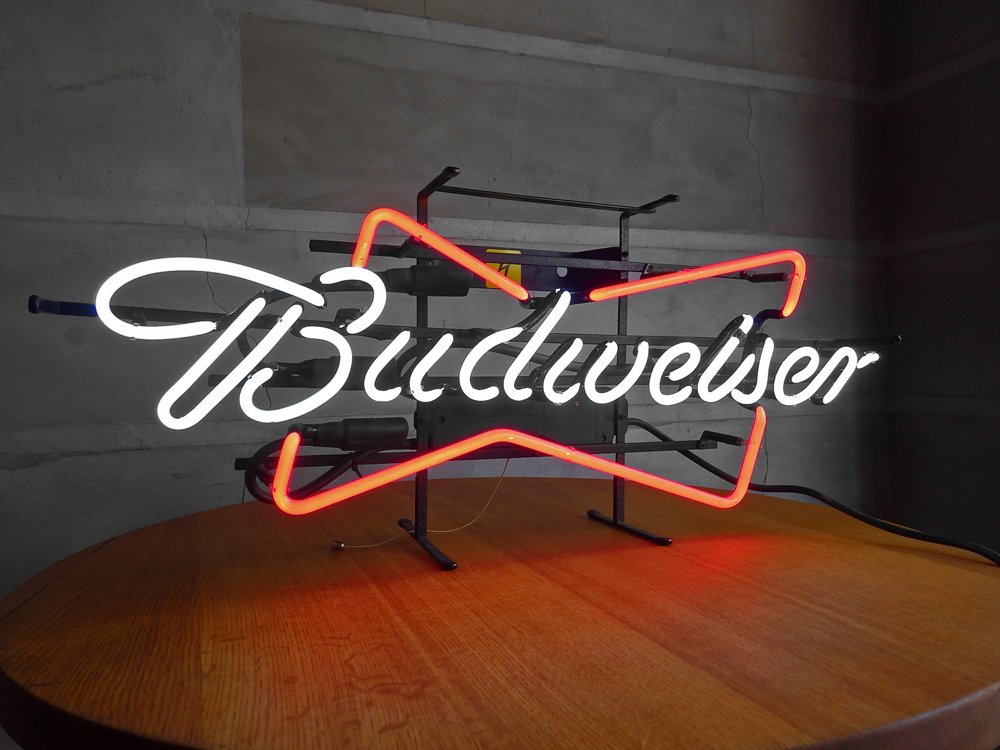 バドワイザー Budweiser ネオンサイン ネオン管 電飾看板 アメリカン雑貨 中古品 買い取りしました。