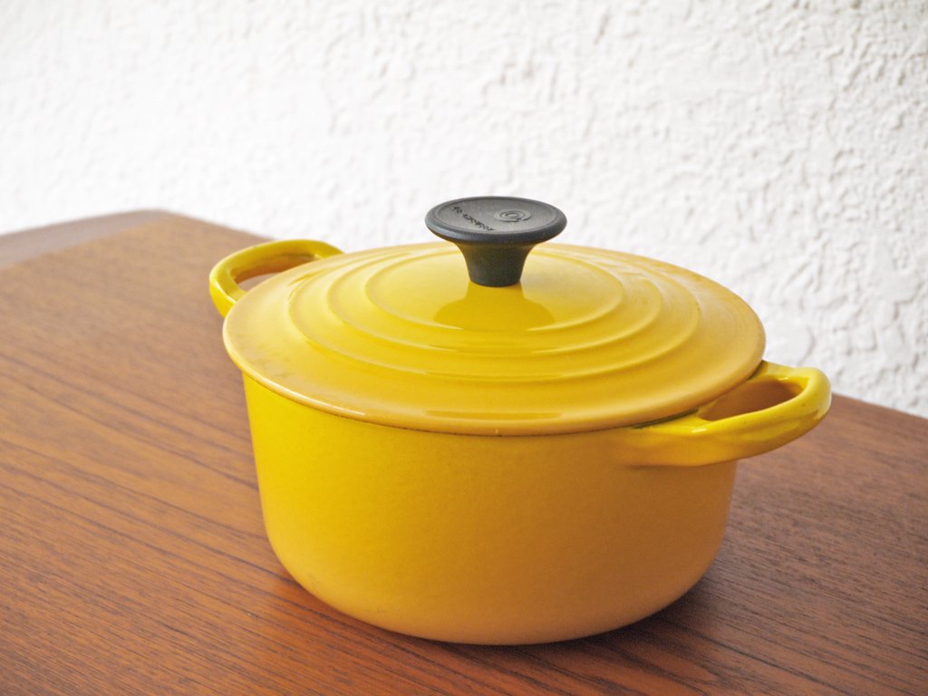 ルクルーゼ LE CREUSET ココットロンド 両手鍋 16cm アイアン ホーロー ディジョンイエロー 廃番カラー フランス 中古品 買い取りしました。