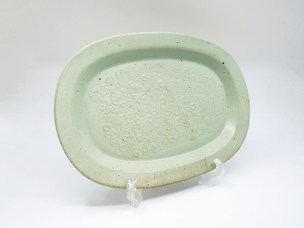 ミナペルホネン mina perhonen sometimes lucky プレート 大 28cm ライトグリーン クローバー オーバル 皆川明  中古品 買い取りしました。