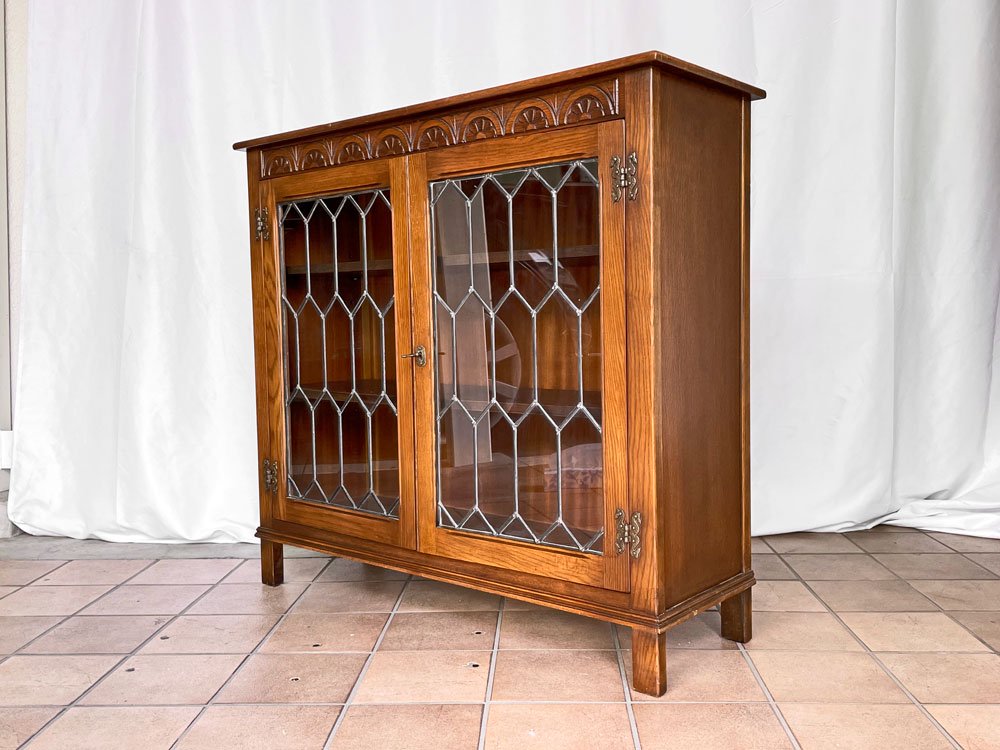 ジェイシーファニチャー JAYCEE FURNITURE ガラス ブックケース キャビネット キュリオケース オーク材 英国 UK アンティークリプロダクト 中古品 買い取りしました。