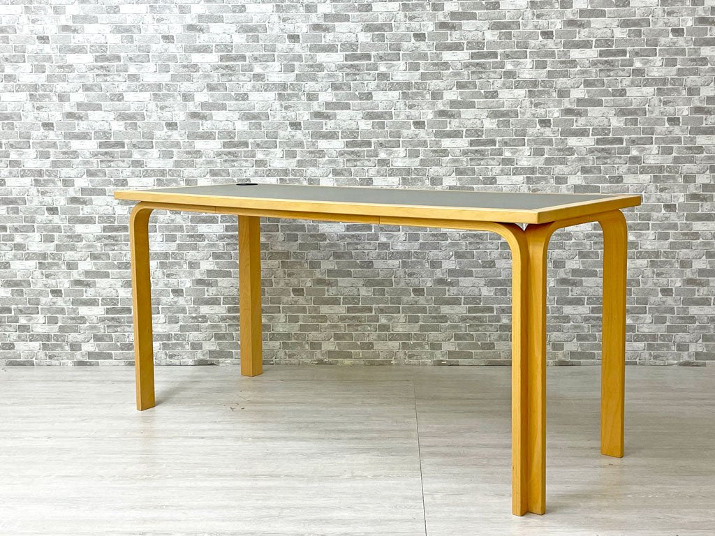 マグナスオルセン Magnus Olesen デスク リノリウム × ビーチ材 W150×Ｄ60cm R・ティエセン＆J・ソーレンセン 北欧 デンマーク コード穴有  中古品 買い取りしました。