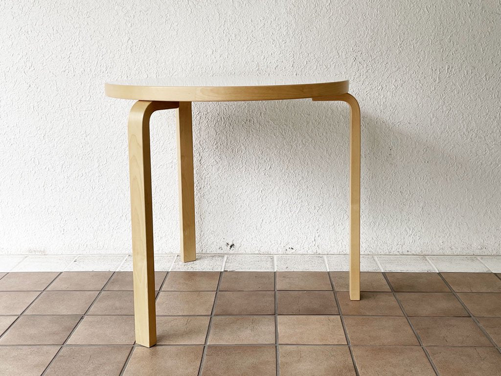 アルテック artek 90B ダイニングテーブル バーチ材 ホワイトラミネート 3本脚 アルヴァ・アアルト Alvar Aalto フィンランド 北欧 中古品 買い取りしました。