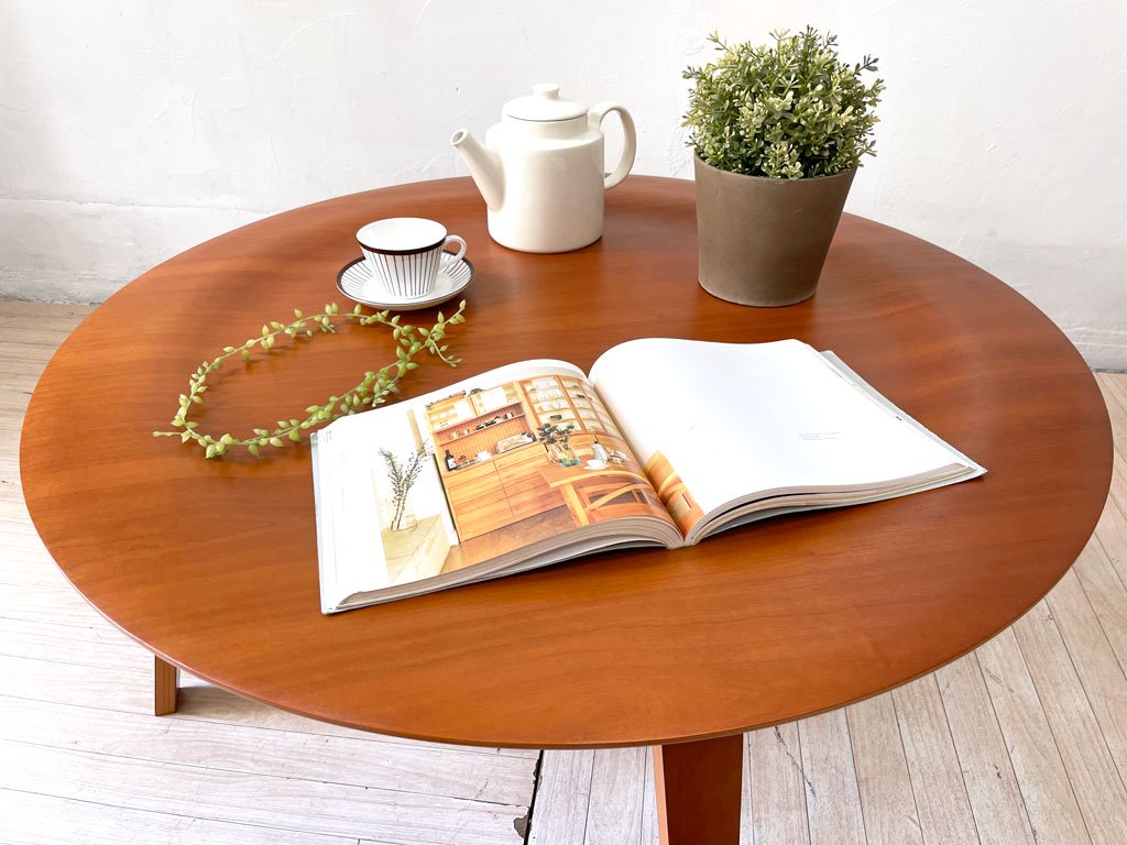 ハーマンミラー Herman Miller イームズ プライウッド コーヒーテーブル Coffee Table Wood Legs CTW ウッドレッグ チェリー材 C&Rイームズ ～ミッドセンチュリーを象徴する名作家具のひとつ～