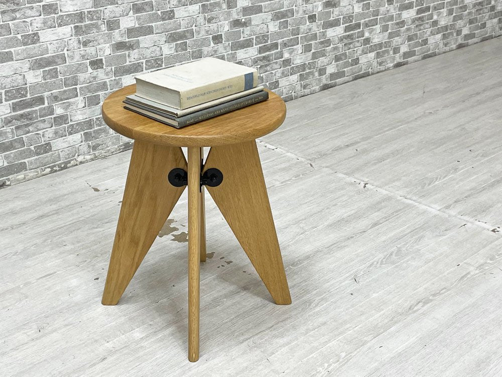 ヴィトラ Vitra タブレソルベイ Tabouret Solvay タブレボワ Bois スツール オーク無垢材 ジャン・プルーヴェ Jean Prouve 参考定価101,200円 ～世界中のコレクターに愛されるジャン・プルーヴェの傑作！～