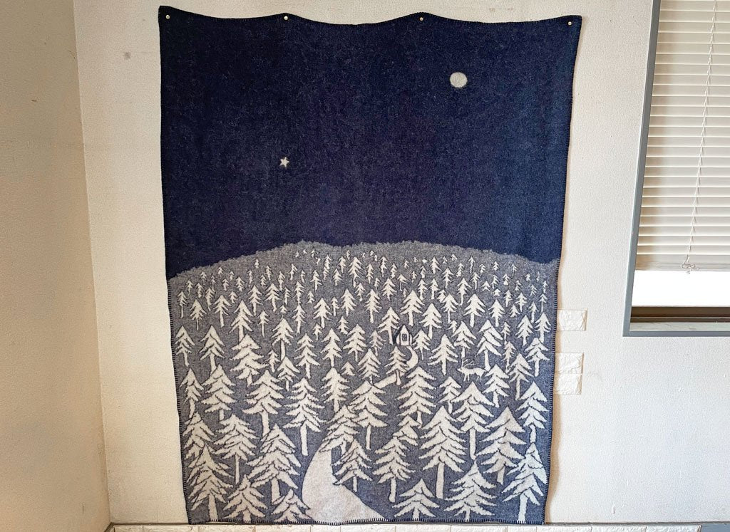 クリッパン KLIPPAN × ミナペルホネン mina perhonen HOUSE IN THE FOREST ウールブランケット ネイビー 130×180cm  中古品  買い取りしました。