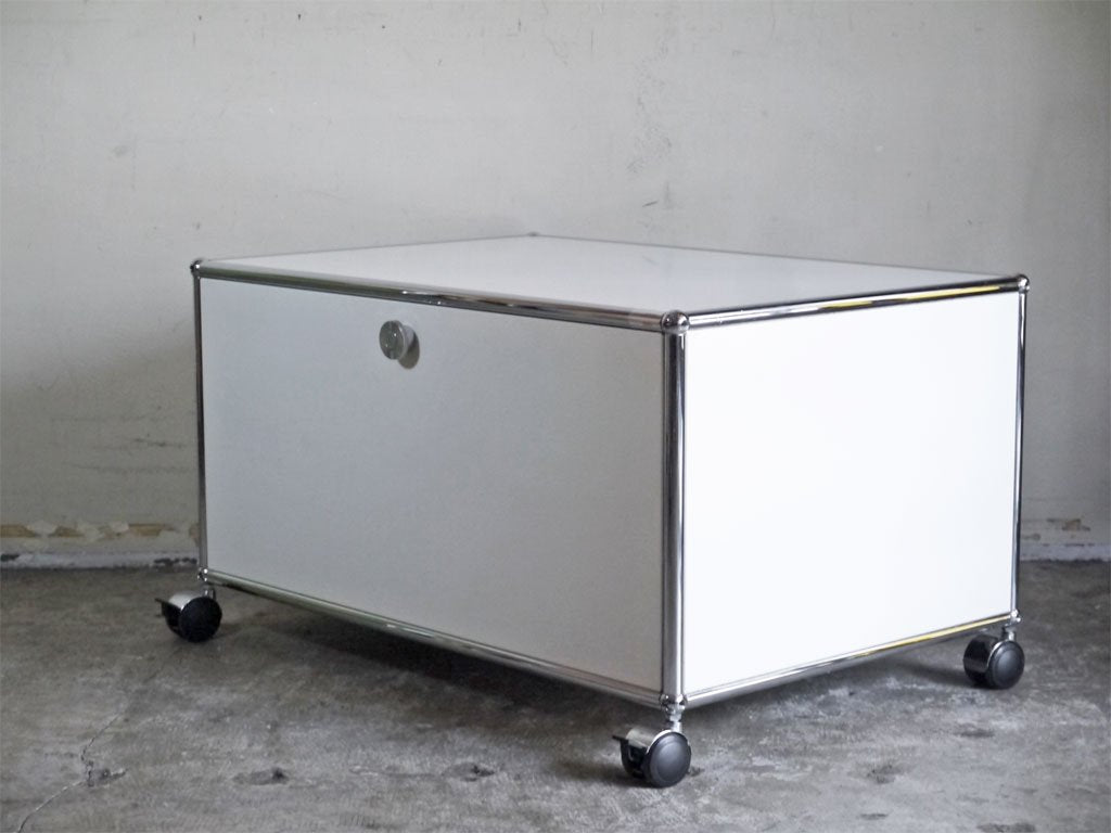 USMハラー USM Haller モジュラーファニチャー ハラーシステム キャビネット ピュアホワイト ドロップダウンドア 1列1段 キャスター フリッツ・ハラー ～堅牢な柔軟性～