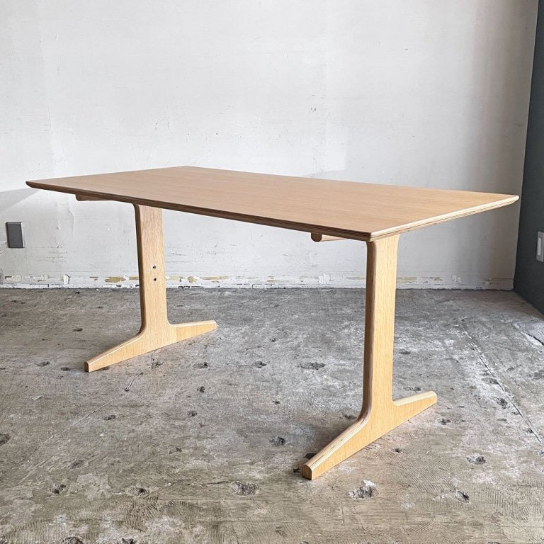 【自由が丘店】無印良品 MUJI リビングでもダイニングでもつかえる ダイニングテーブル W130cm オーク材 ナチュラルデザイン 買取させていただきました。