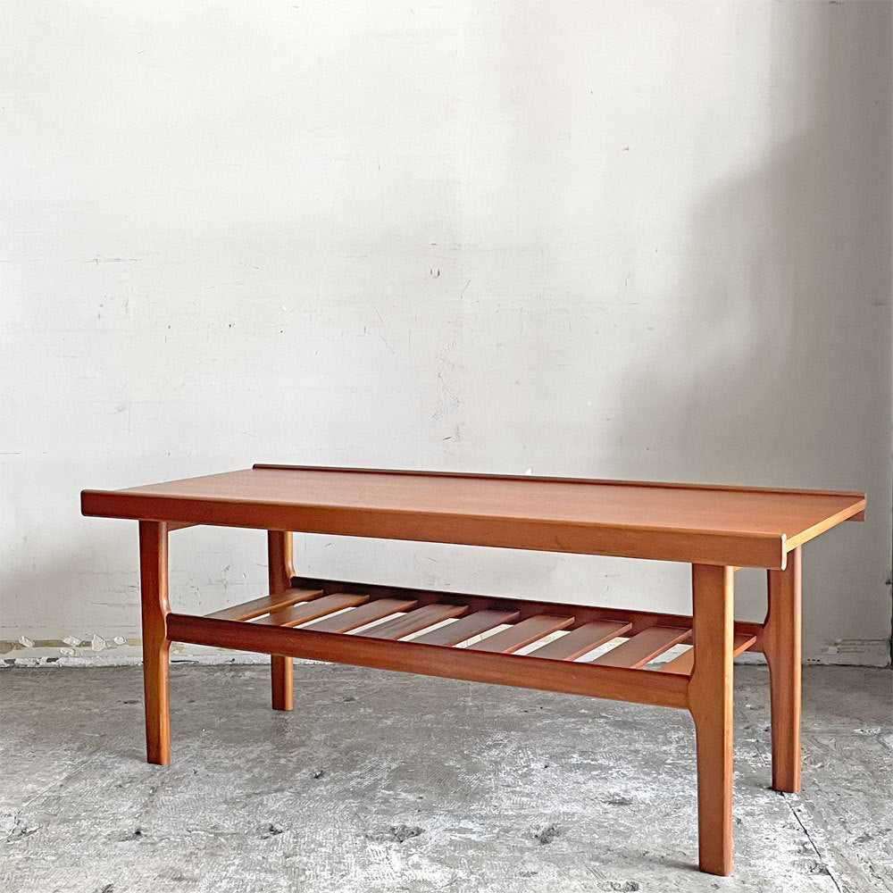 【自由が丘店】メイヤー horatio myer & co. ltd コーヒーテーブル チーク材 センターテーブル マガジンラック付き UKビンテージ 英国家具 買取させていただきました。