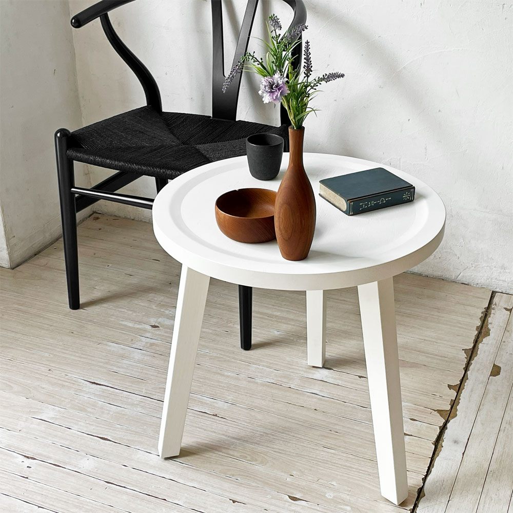 【下北沢店】ジェルバゾーニ GERVASONI グレイ42 GRAY42 サイドテーブル パオラ・ナヴォーネ Paola Navone ホワイト 北欧モダンテイスト イタリア 買取させていただきました。