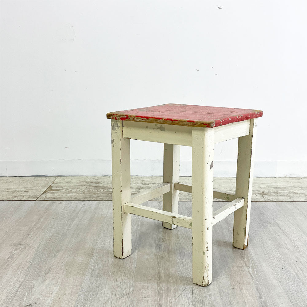 【祖師ヶ谷大蔵店】UKビンテージ UK Vintage ウッドスツール ペインテッド レッド×ホワイト シャビーシック 買取させていただきました。