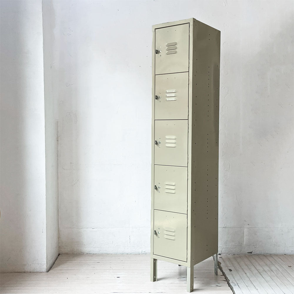 【下北沢店】リオン LYON スチールロッカー ルーバーカット 5段 5-TIER LOCKER-LOUVER アイボリー puttywhite P.F.S取扱 買取させていただきました。