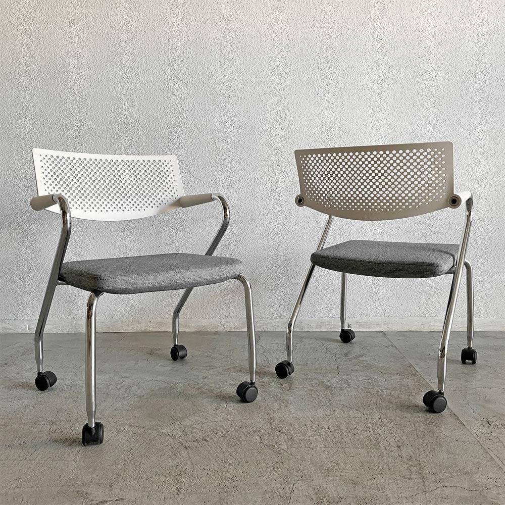 【登戸BASE店】ヴィトラ vitra ビザロール Visaroll デスクチェア ミーティングチェア キャスターベース スタッキング アントニオ・チッテリオ 計2脚 買取させていただきました。