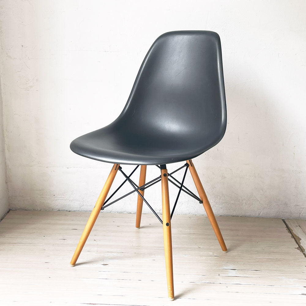 【下北沢店】ヴィトラ Vitra サイドシェルチェア ブラック ドゥエルレッグ ポリプロピレン C&R イームズ ミッドセンチュリーモダン 買取させていただきました。