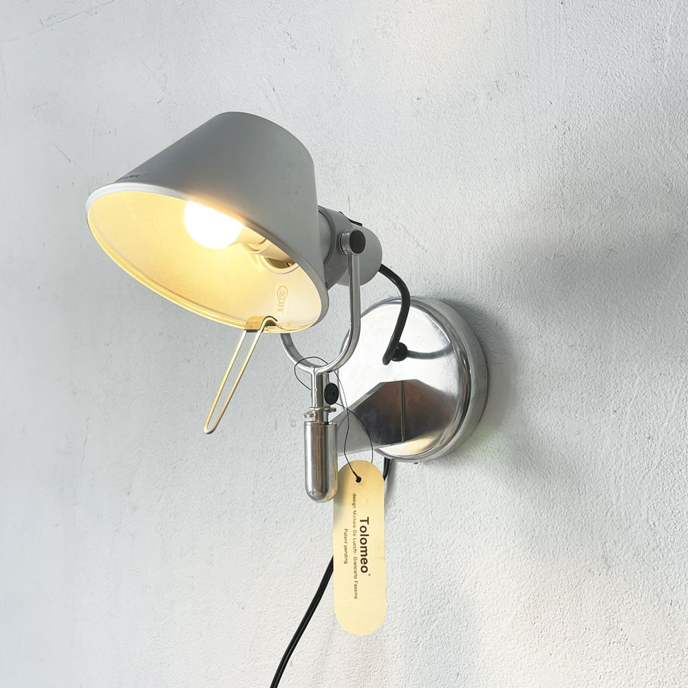 【下北沢店】アルテミデ Artemide トロメオ TOLOMEO ファレット FARETTO ブラケットランプ ウォールライト ミケーレ デ ルッキ 展示品 要電気工事 買取させていただきました。