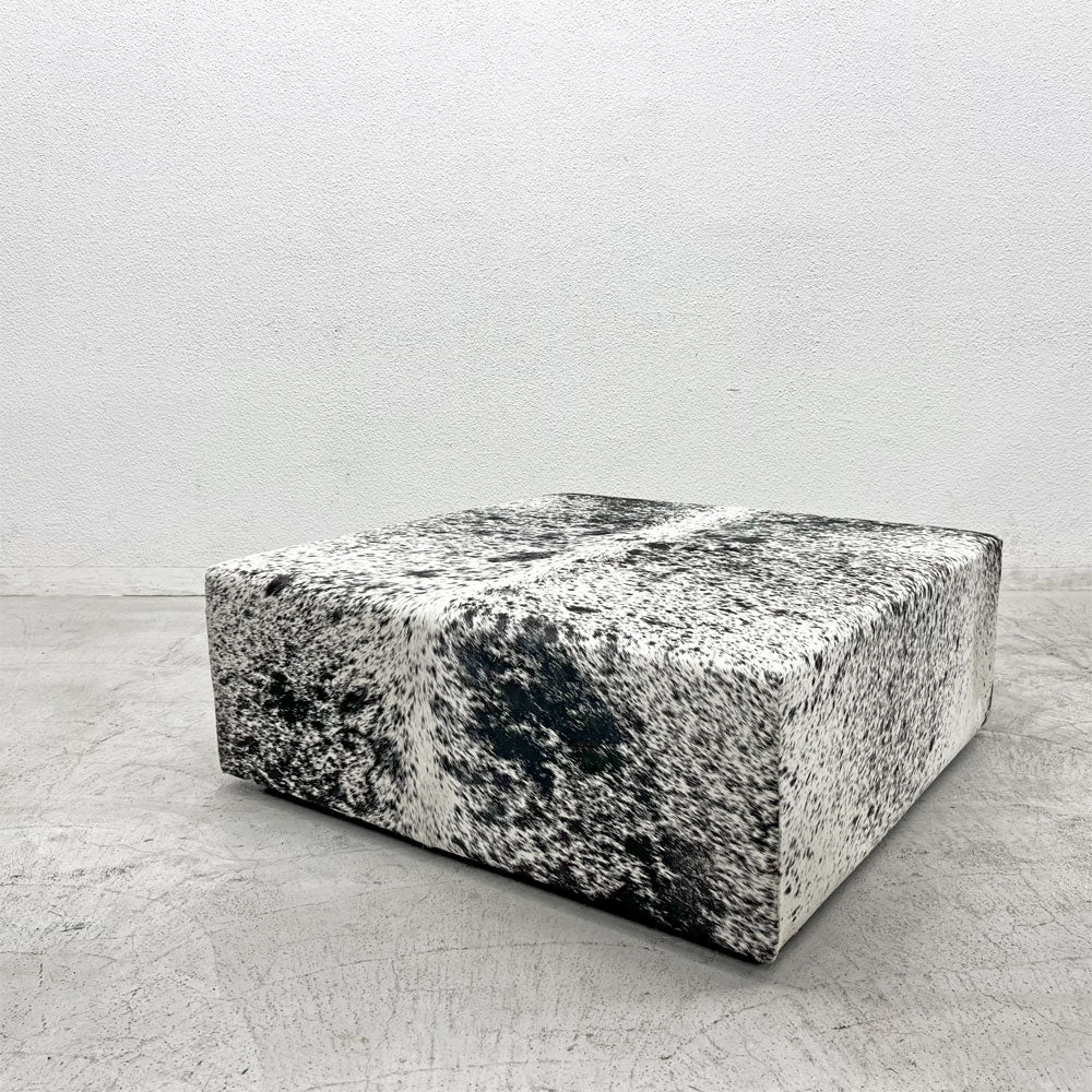 【登戸BASE店】ハラコ フットスツール オットマン 足置き ラグジュアリー モダン The Conran Shop取扱 買取させていただきました。