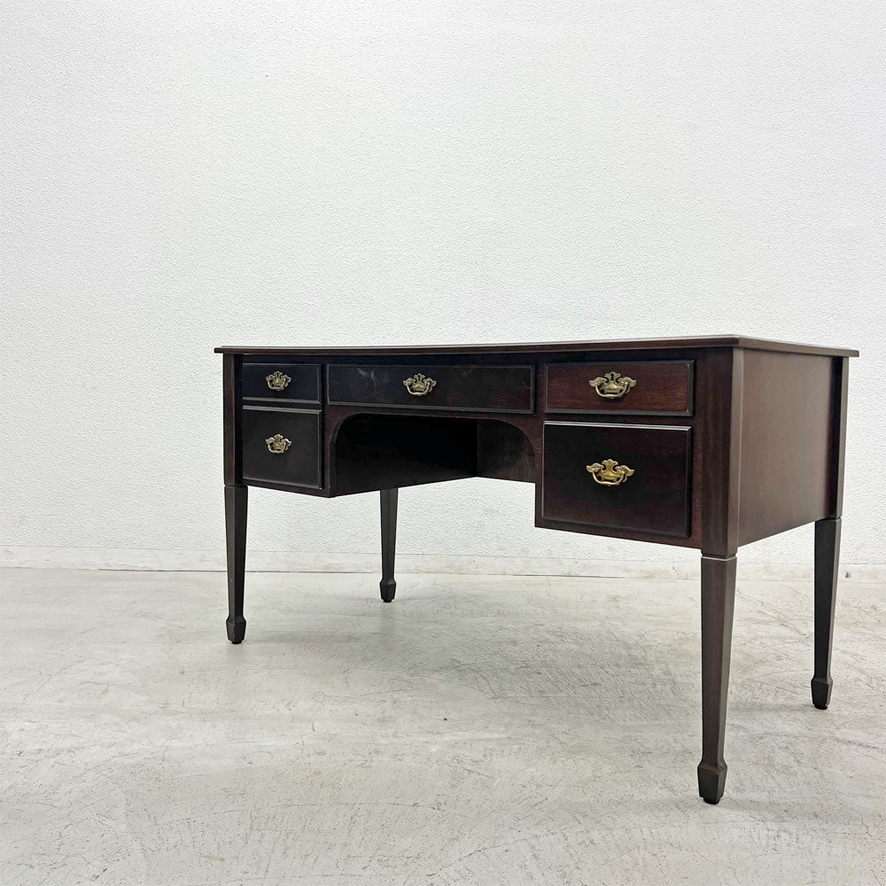 【登戸BASE店】 ボンベイカンパニー The Bombay Company ワイドデスク スペードレッグ 5ハンドル4ドロワー 鍵付 買取させていただきました。