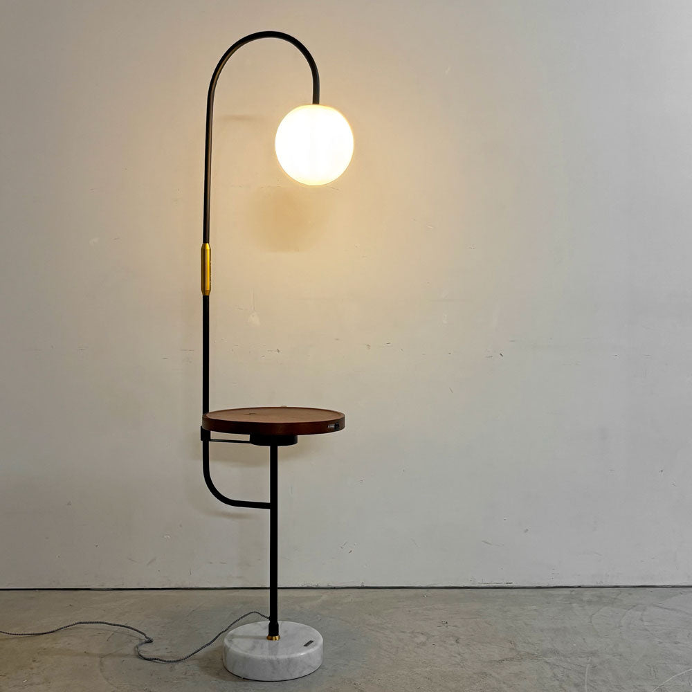 【祖師ヶ谷大蔵店】ジャーナルスタンダードファニチャー journal standard Furniture j.s.f エウレカ フロアランプ EUREKA FLOOR LAMP サイドテーブル 充電機能 モダンスタイル  買取させていただきました。