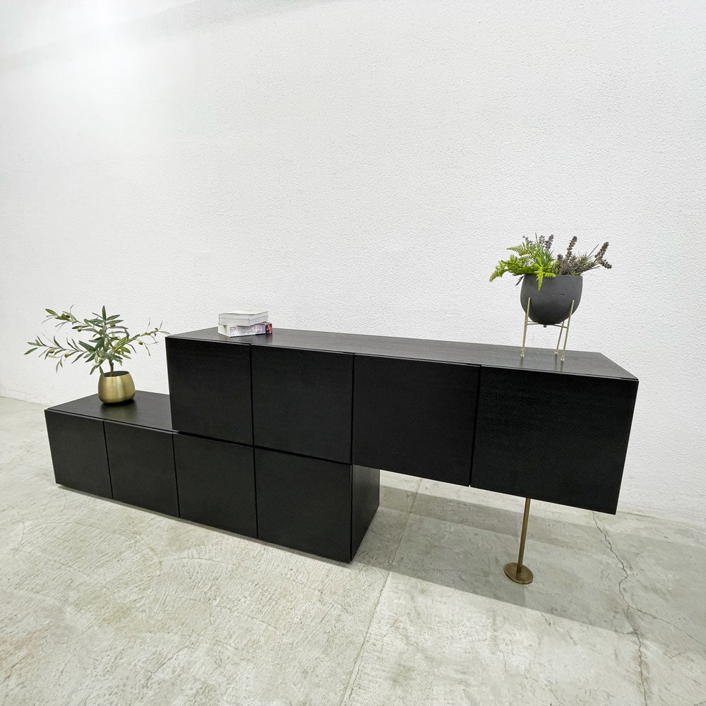 ゼロファーストデザイン ZERO FIRST DESIGN カスタムーダー リビングボード 2段 キャビネット オーク材 ブラック × ブラス調 メタルレッグ W240cm ～ インテリアエキスパートらがプロデュースした個性味溢れる特注収納家具！ ～