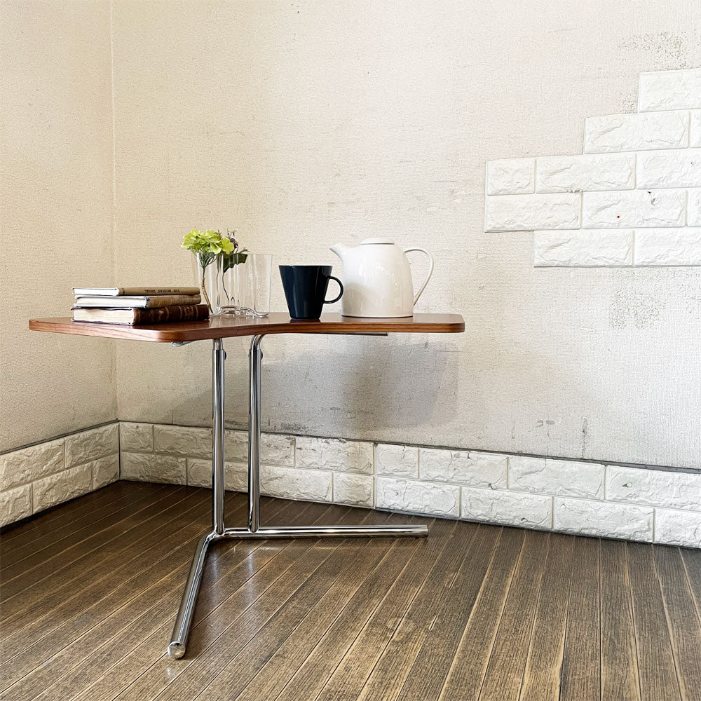 テクタ TECTA サイドテーブル K26 SIDE TABLE ウォールナット材 W81cm 昇降式 ドイツ バウハウス アクタス ACTUS 取扱 定価￥93,500- ～バウハウスのデザイン思想を忠実に継承するドイツ・TECTAの新提案～