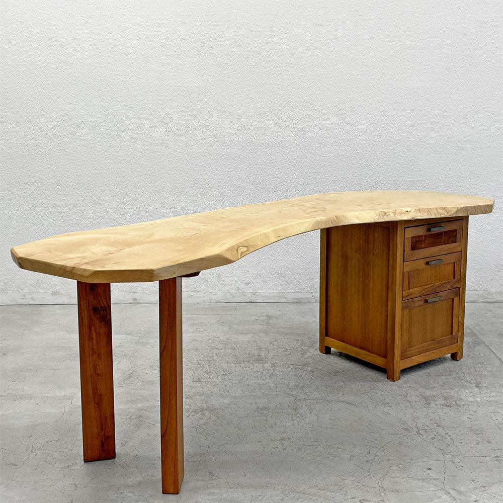 【登戸BASE EC店】BC工房 オーダーメイド 片袖デスク 無垢材天板 キャビネット W210cm 国産クラフト家具 店舗什器  買取させていただきました。