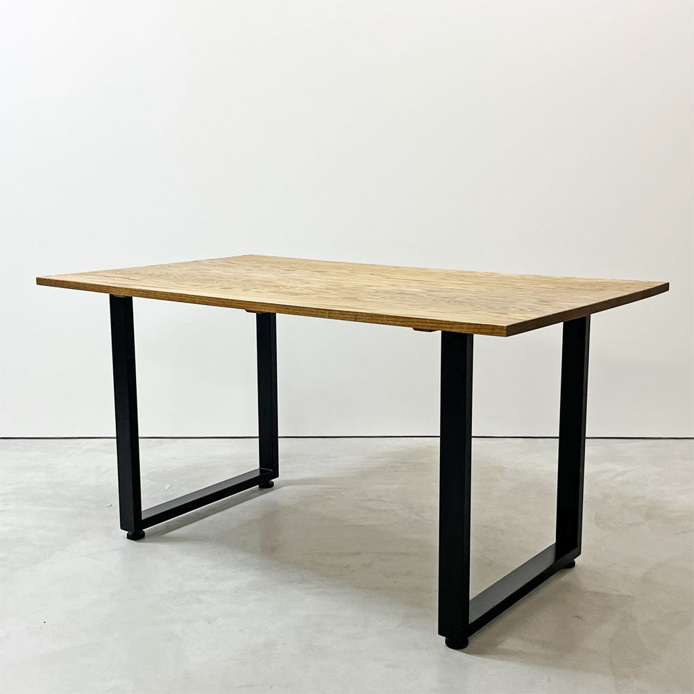 【祖師ヶ谷大蔵店】モモナチュラル MOMO Natural ダイニングテーブル RUSTIC TOP + STEEL LECT LEG オーク材 W140cm ナチュラルモダン 買取させていただきました。