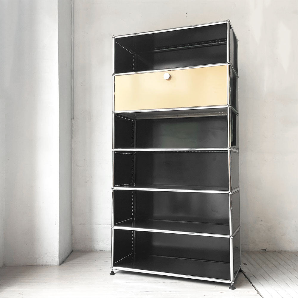 【下北沢店】ユーエスエムハラー USMハラー USM Haller キャビネット シェルフ 1列6段 ドロップダウンドア ×1 H154cｍ アジャスター付き 参考価格￥362.000- 買取させていただきました。