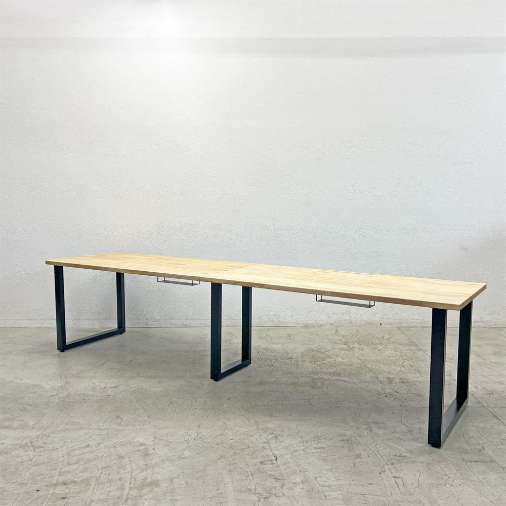 【登戸BASE店】かなでもの KANADEMONO ザ・テーブル THE TABLE デスク ラバーウッド無垢材 W300 x D70cm スチール スクエアレッグ ブラック 配線孔買取させていただきました。