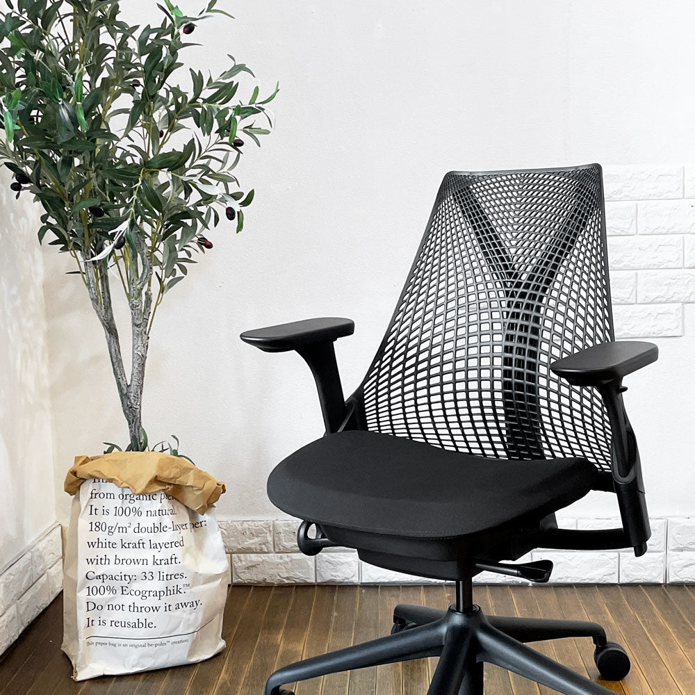 【経堂店】ハーマンミラー HermanMiller セイルチェア SAYL Chair サスペンションミドルバック アジャスタブルアーム 2023年製 イヴ・ベアール 買取させていただきました。