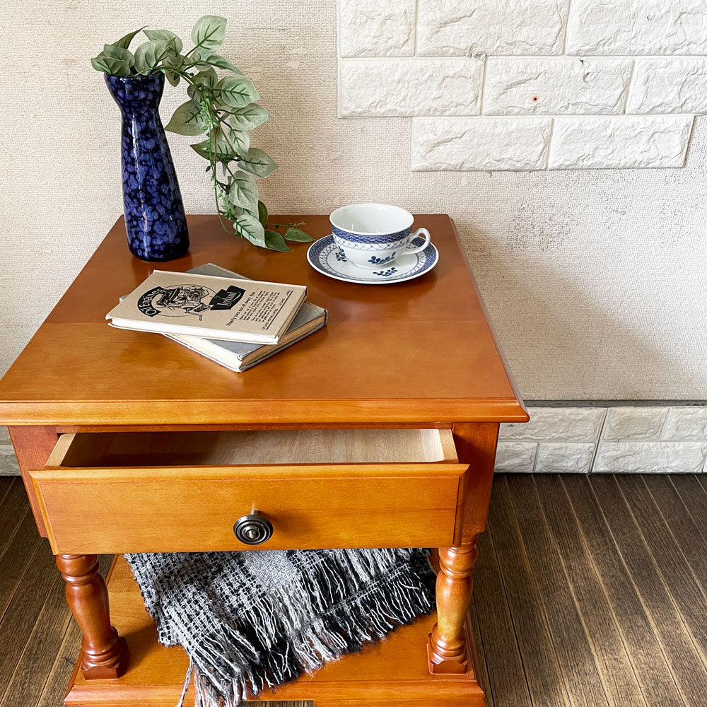 横浜ダニエル DANIEL クーガー Cougar サイドテーブル A-311 ナイトテーブル 樺桜材 W50cm アーリーアメリカン ～ 守り、紡がれ、繋いでいく ～