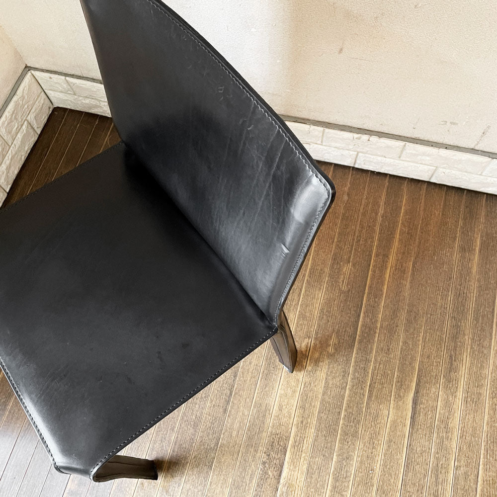 カッシーナ Cassina キャブチェア 412 CAB アームレス 本革 ブラック マリオ・ベリーニ イタリア モダンデザイン 定価￥308,000- ～モダンデザイン界を牽引する巨匠マリオベリーニの傑作～
