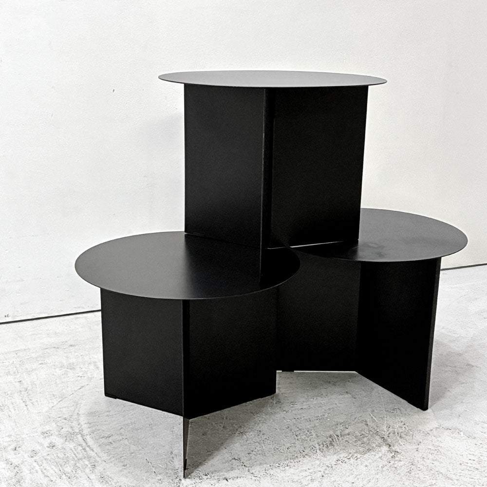 【祖師ヶ谷大蔵店】ヘイ HAY スリットテーブル SLIT TABLE XL サイドテーブル ローテーブル ラウンド Φ45cm スチール ブラック 北欧 デンマーク モダン  買取させていただきました。